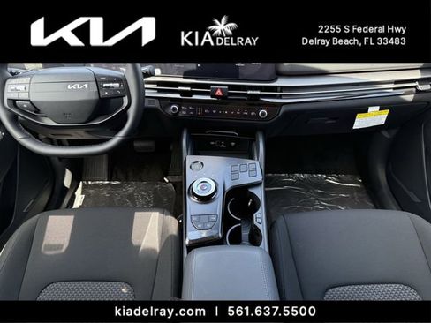 New 2026 Kia Sportage LX FWD image 13