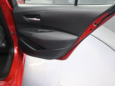 Used 2021 Toyota Corolla LE FWD image 82