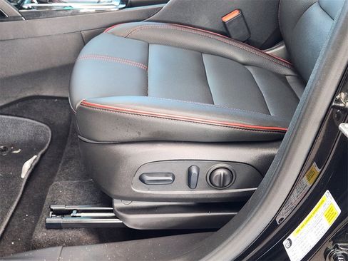 Certified 2025 Chevrolet TrailBlazer RS w/ Driver Confidence Package image 23