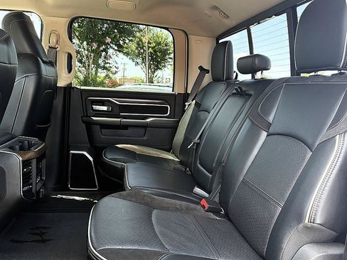 Used 2022 RAM 2500 Laramie AWD/4WD image 10