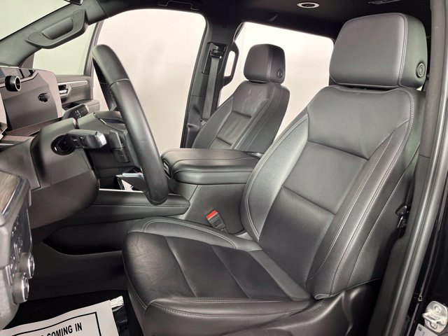 Used 2025 Chevrolet Tahoe LT AWD/4WD image 19