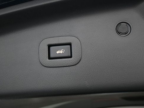 Used 2018 Nissan Armada SV w/ Driver Package image 41