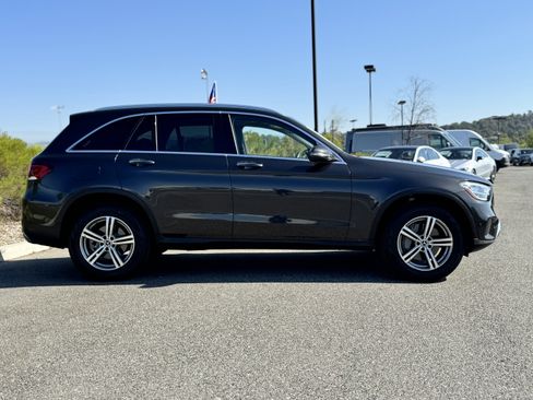 Used 2021 Mercedes-Benz GLC 300 4MATIC image 7