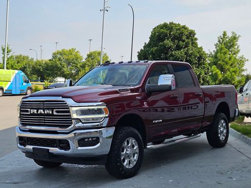Used 2023 RAM 3500 Laramie AWD/4WD image 3