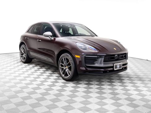 Certified 2024 Porsche Macan Turbo image 6