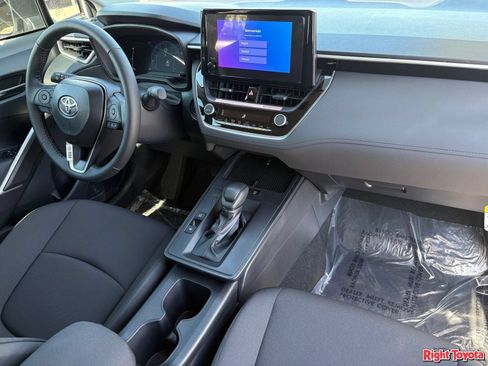 New 2026 Toyota Corolla Cross LE FWD image 14