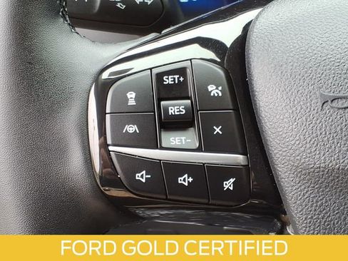 Certified 2022 Ford Escape Titanium AWD/4WD image 28