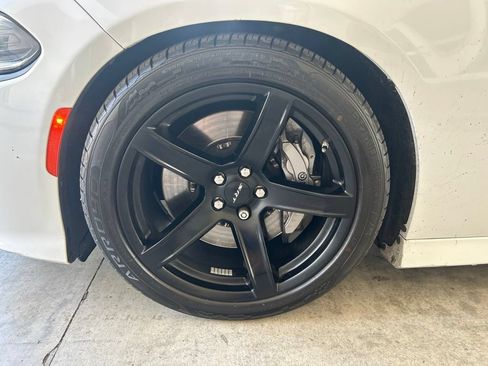 Used 2019 Dodge Charger SRT Hellcat w/ Harman/Kardon Audio Group RWD image 16