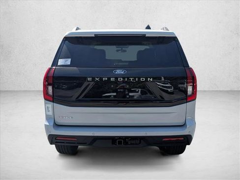 New 2025 Ford Expedition Active image 7