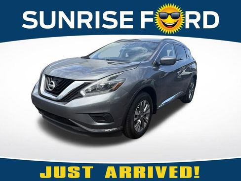 Used 2018 Nissan Murano S FWD image 1