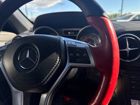 Used 2016 Mercedes-Benz SL 550 image 35