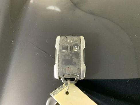 Used 2018 Chevrolet Silverado 1500 LTZ Z71 image 36