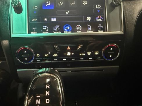 Used 2015 Maserati Quattroporte GTS RWD image 35