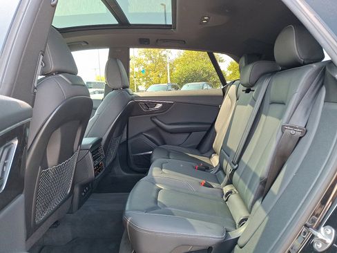 Used 2019 Audi Q8 Premium Plus w/ Premium Plus image 10