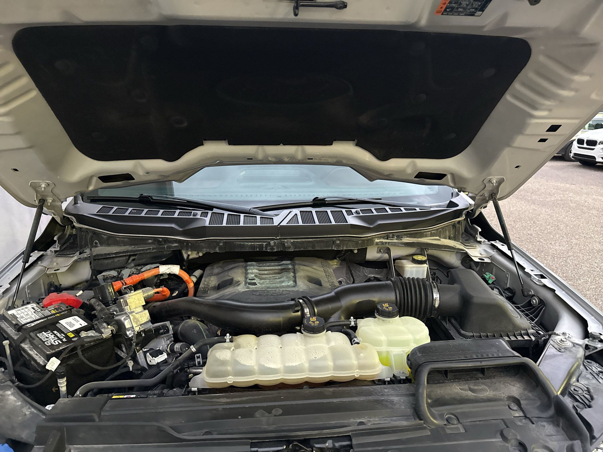 Used 2022 Ford F150 Lariat AWD/4WD image 9