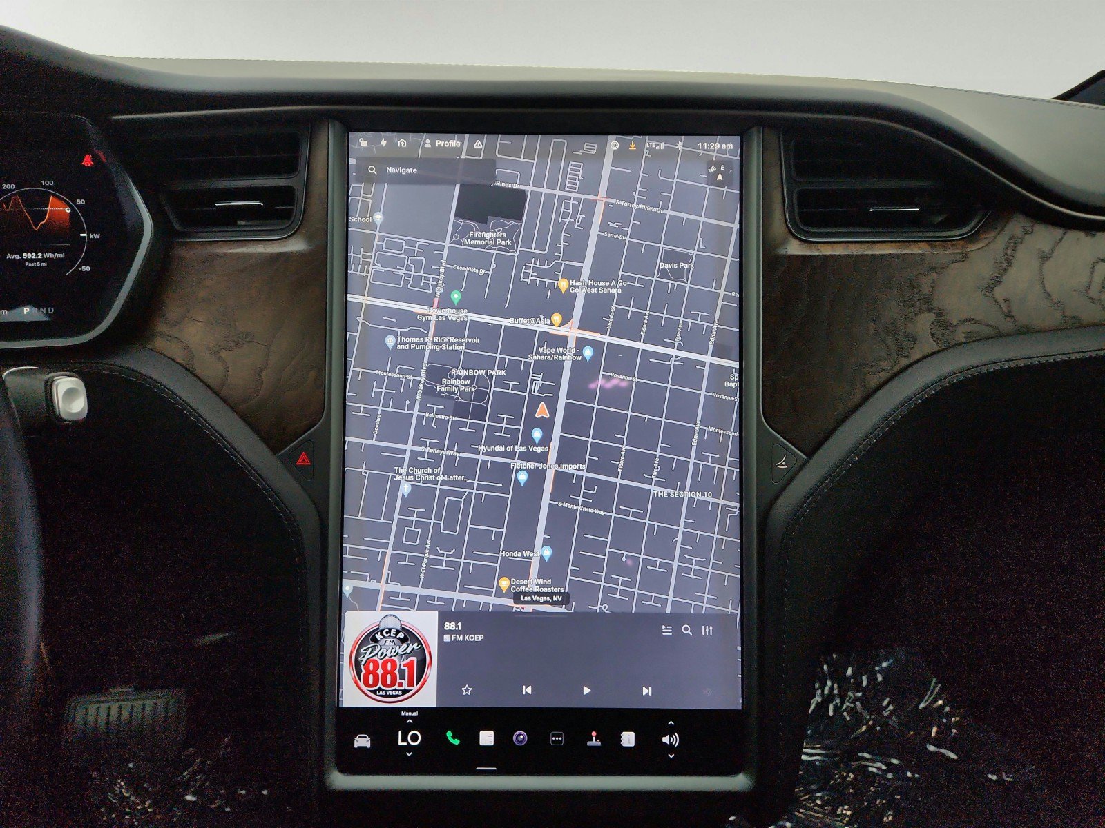 Used 2018 Tesla Model X 100D AWD/4WD image 19