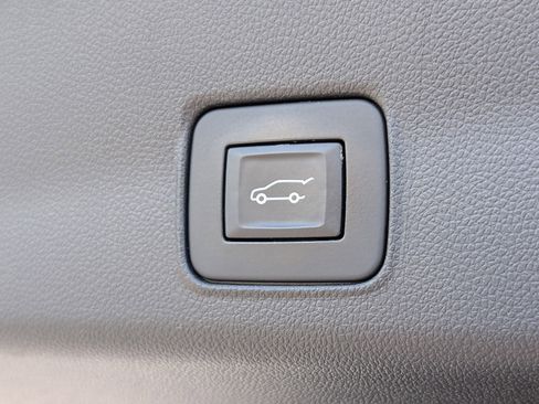 Used 2024 Chevrolet TrailBlazer RS w/ Convenience Package image 15