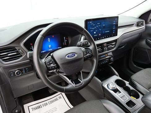 Used 2023 Ford Escape SE FWD image 12
