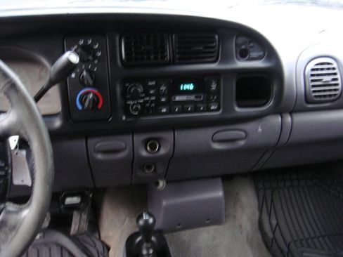 Used 2001 Dodge Ram 2500 Truck 4x4 Quad Cab image 17