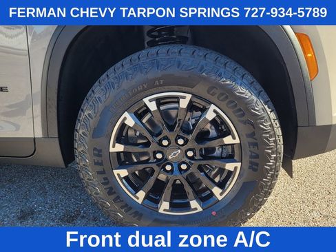 New 2026 Chevrolet Traverse Z71 w/ Driver Confidence Package image 12