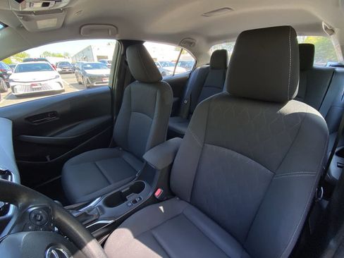 Used 2024 Toyota Corolla LE FWD image 25