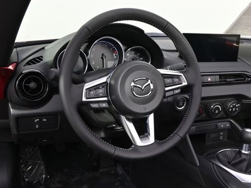 New 2026 MAZDA MX-5 Miata Club image 15