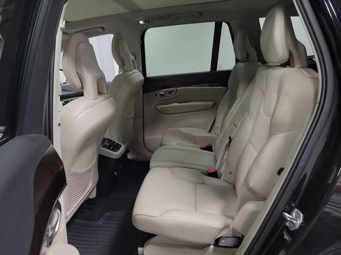 Used 2017 Volvo XC90 T6 Momentum w/ Vision Package AWD/4WD image 26