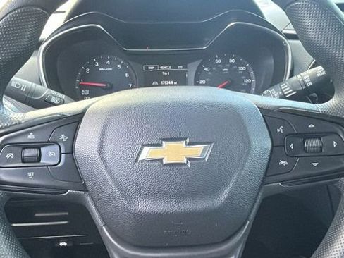 Used 2023 Chevrolet TrailBlazer LT w/ Convenience Package AWD/4WD image 18