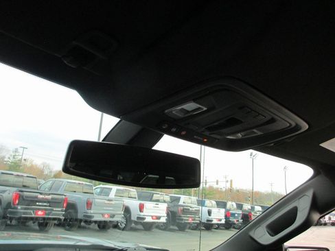 Used 2019 GMC Sierra 1500 AT4 w/ AT4 Premium Package image 30