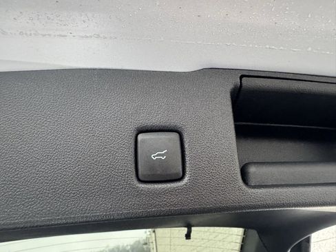 Used 2025 Ford Escape Base w/ PHEV Premium Package image 46