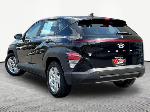 Used 2024 Hyundai Kona SE FWD image 4