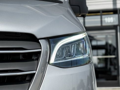 Used 2025 Mercedes-Benz Sprinter 2500 image 6