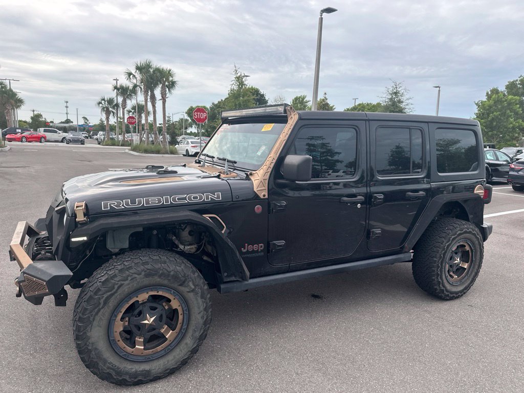 Used 2021 Jeep Wrangler Unlimited Rubicon w/ Cold Weather Group AWD/4WD image 2