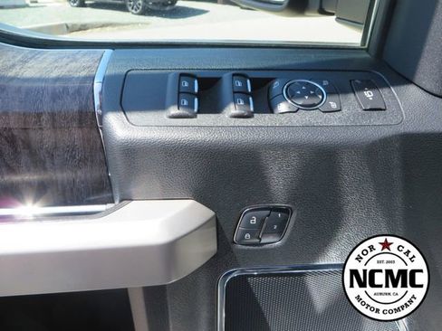 Used 2018 Ford F350 Lariat w/ Lariat Ultimate Package AWD/4WD image 26