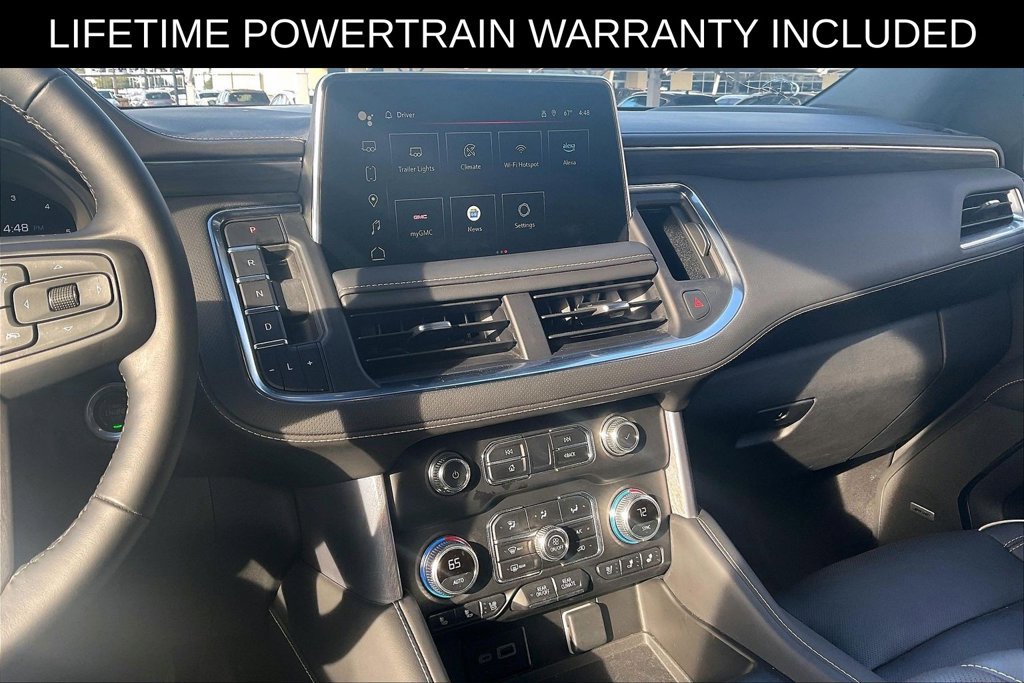 Used 2024 GMC Yukon SLT w/ SLT Luxury Package AWD/4WD image 8