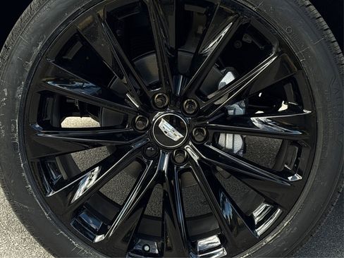 New 2026 Cadillac Escalade ESV Platinum Sport w/ LPO, ONYX Package image 13