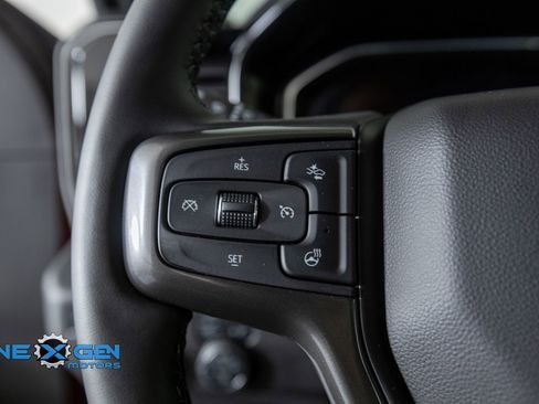 Used 2025 Chevrolet Silverado 2500 High Country w/ Technology Package AWD/4WD image 14
