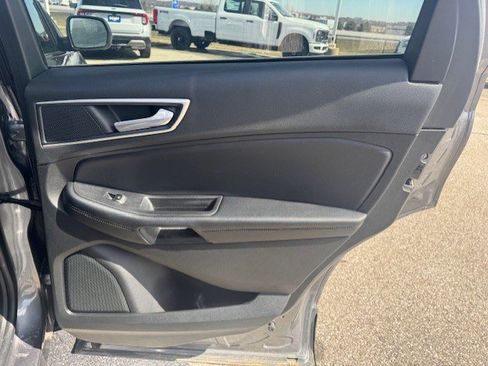 Used 2024 Ford Edge SEL w/ Convenience Package image 30
