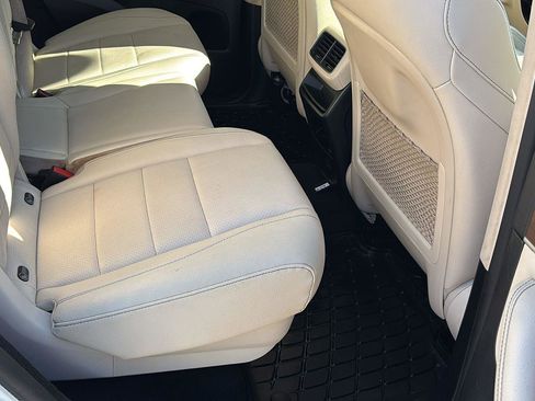 Used 2022 Mercedes-Benz GLE 350 image 23