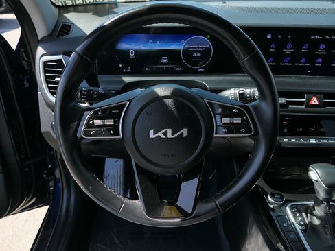Used 2024 Kia Seltos S AWD/4WD image 16