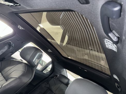 Used 2024 BMW 760i xDrive w/ Executive Package image 33