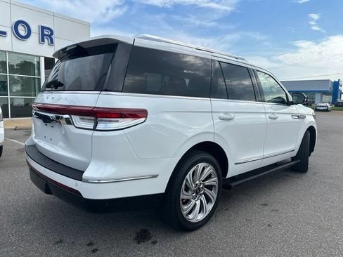 Used 2024 Lincoln Navigator Reserve AWD/4WD image 19