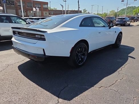 Used 2026 Dodge Charger Scat Pack w/ Blacktop Package AWD/4WD image 7