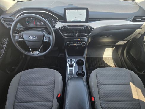 Used 2022 Ford Escape SE w/ SE Sport Appearance Package image 16