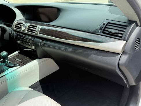 Used 2013 Lexus LS 460 L w/ All-Weather Pkg RWD image 60