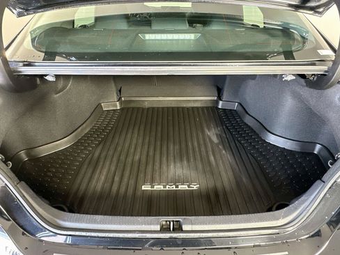 Used 2021 Toyota Camry LE w/ Cold Weather Package FWD image 29