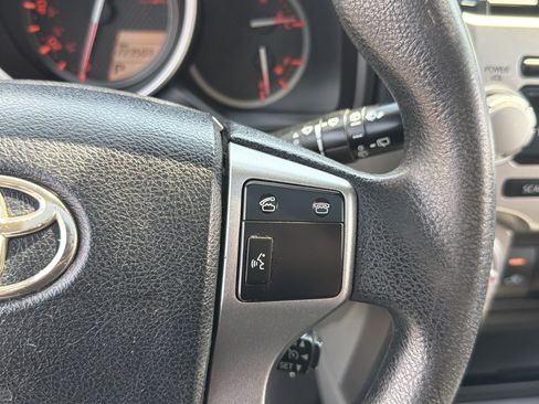 Used 2010 Toyota 4Runner 4WD image 16