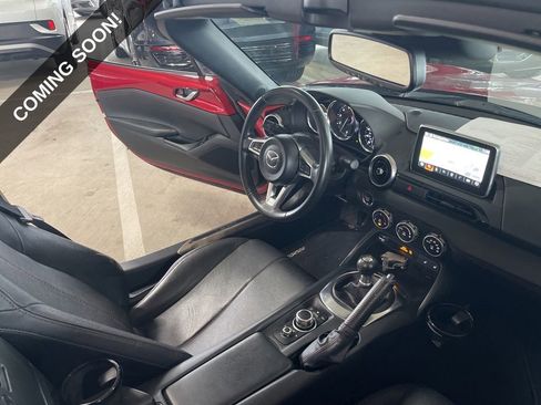 Used 2017 MAZDA MX-5 Miata RF Grand Touring RWD image 10