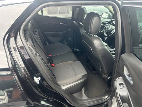 Used 2020 Buick Encore GX Select w/ Sport Touring Package FWD image 12