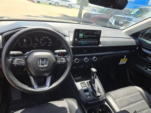 Used 2025 Honda CR-V EX-L image 17